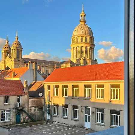 Le 28 - Residence De Standing En Vieille-Ville Avec Parking Boulogne-sur-Mer Buitenkant foto