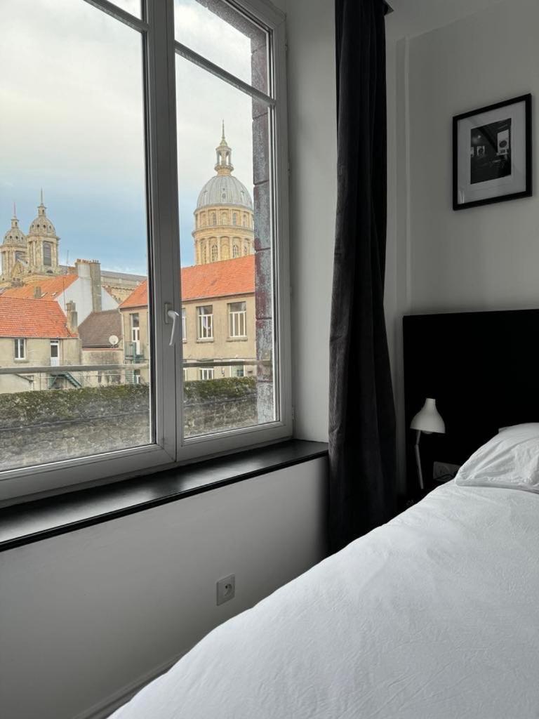 Le 28 - Residence De Standing En Vieille-Ville Avec Parking Boulogne-sur-Mer Buitenkant foto